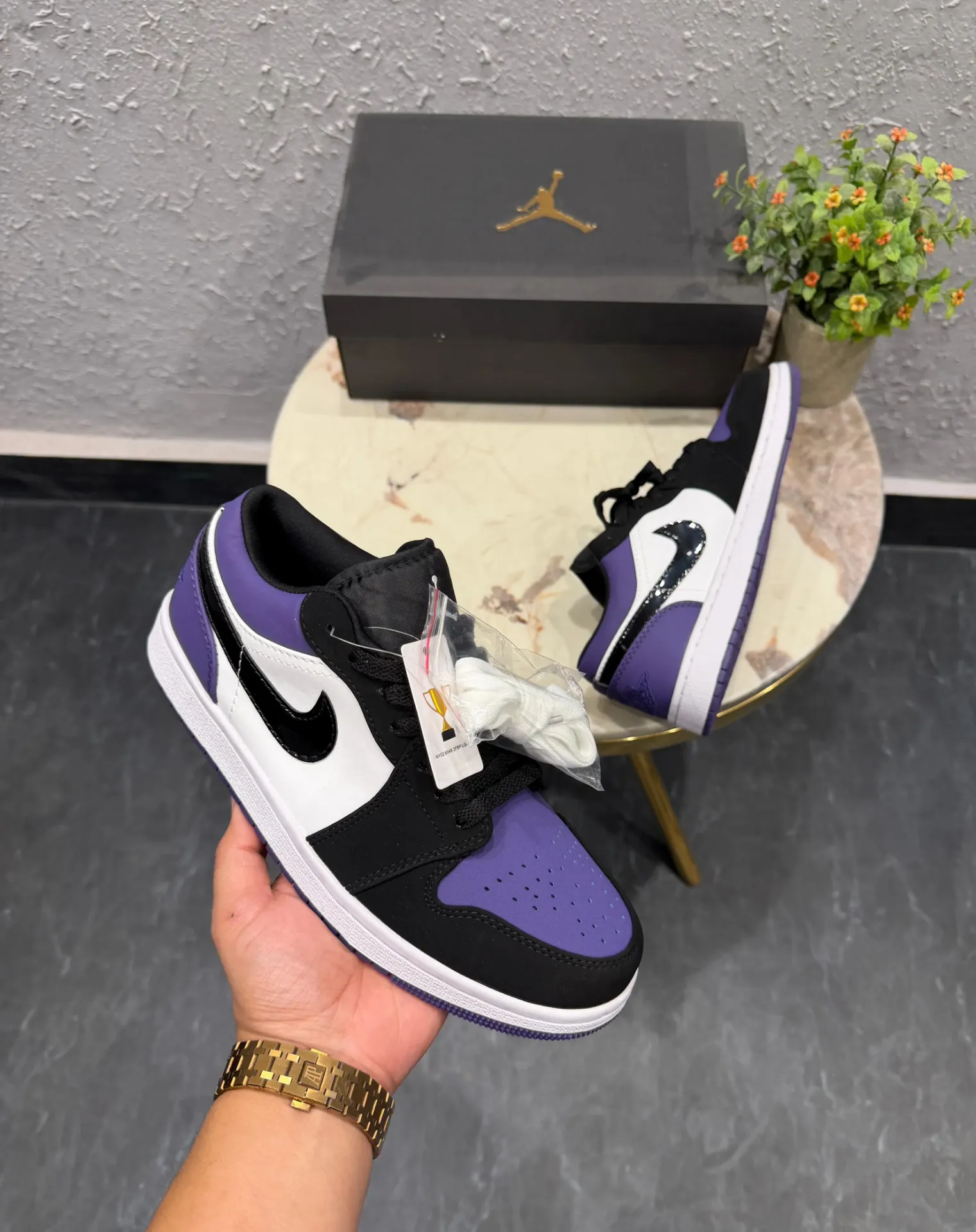 Air Jordans Retro 1 low court couple 