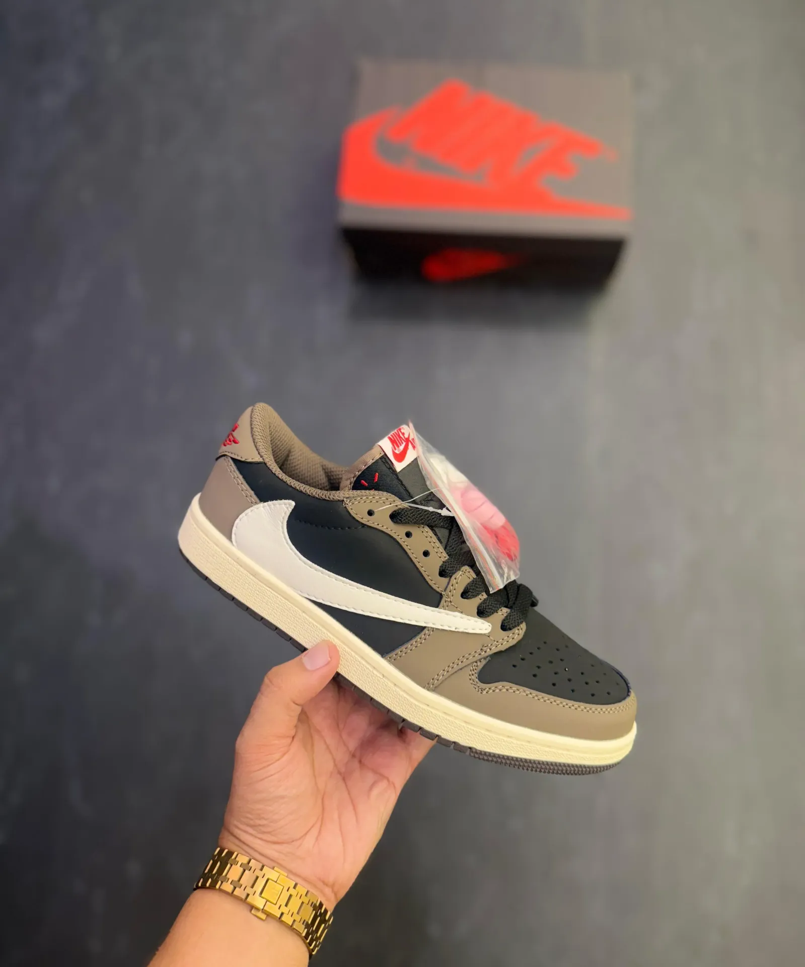 Air Jordans Retro 1 Travis Scott low mocha  (40)
