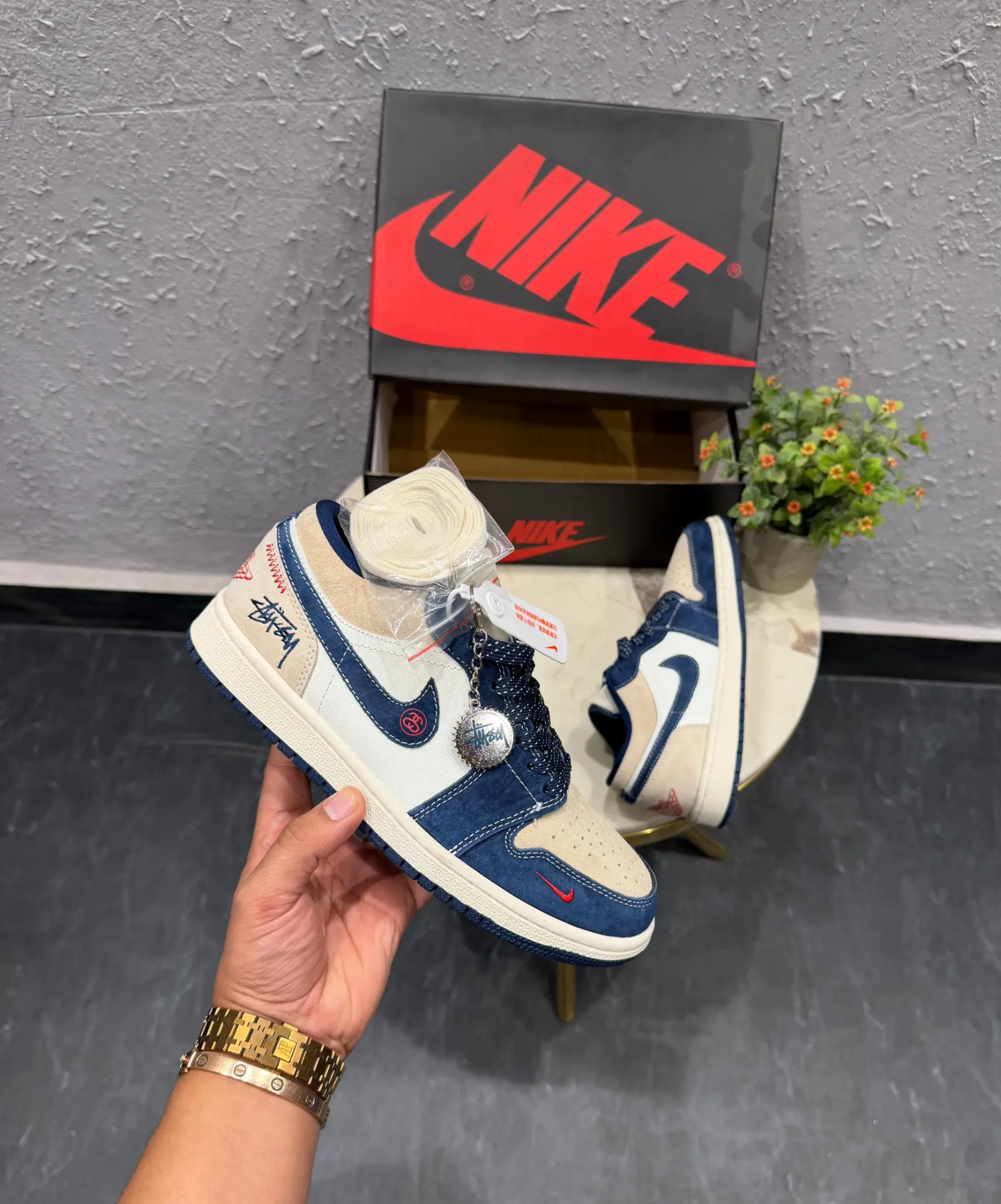 Air Jordans Retro 1 low * stussy navy keychain  (40)