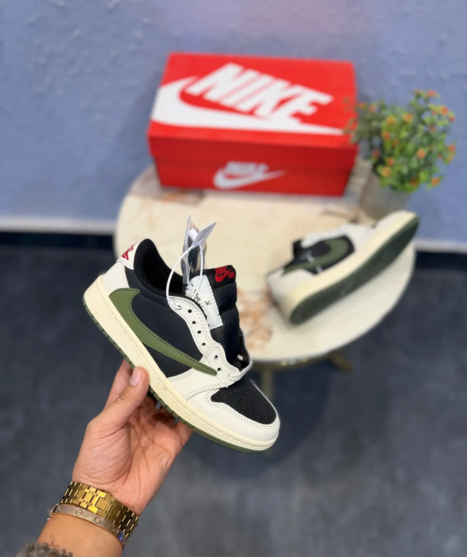 Air Jordans Retro 1 low travis noire (36)