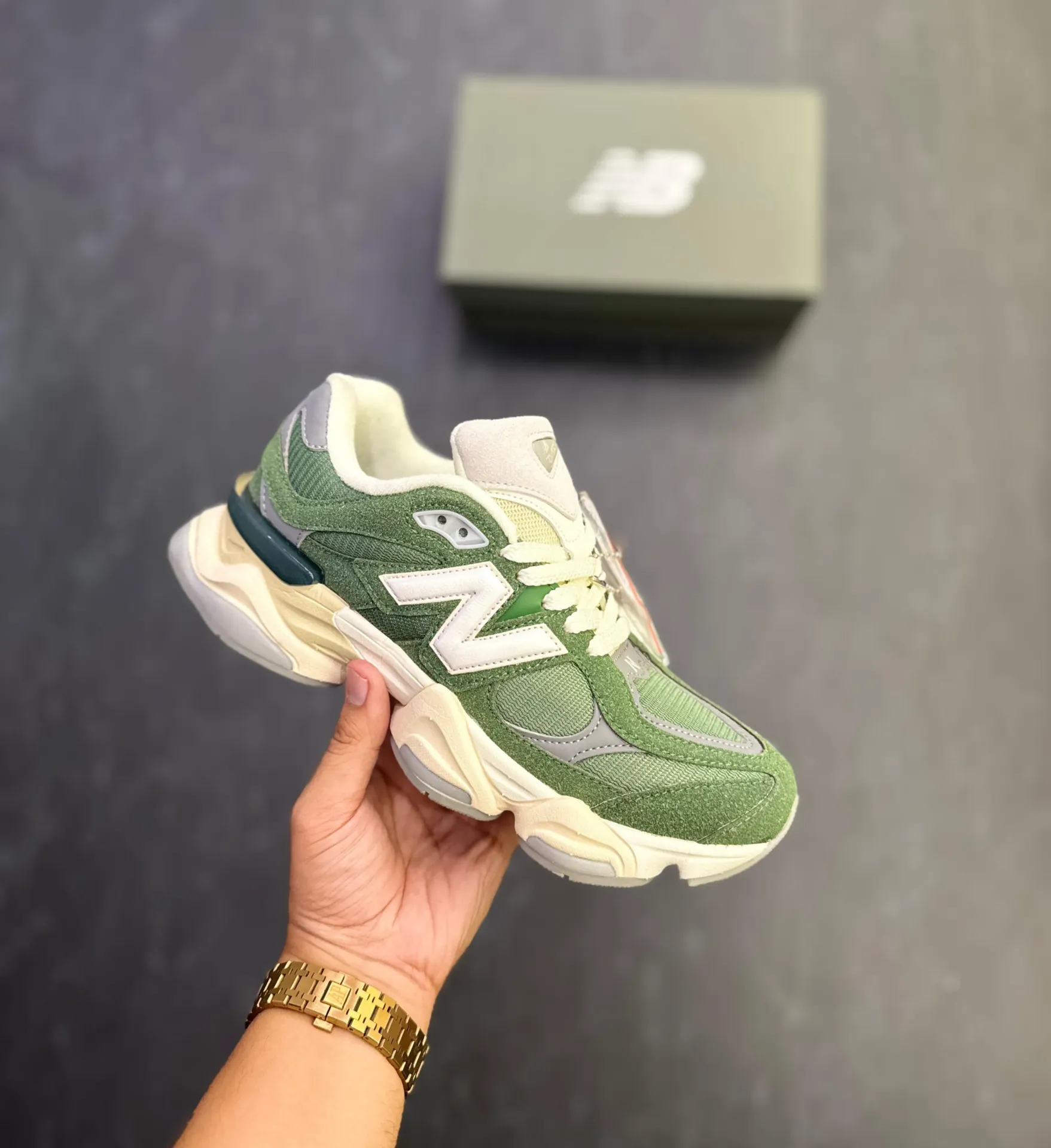 New balance 9060 nori green  (40)