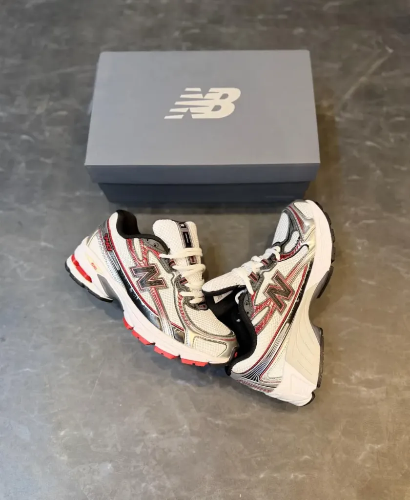 New balance 740 silver red