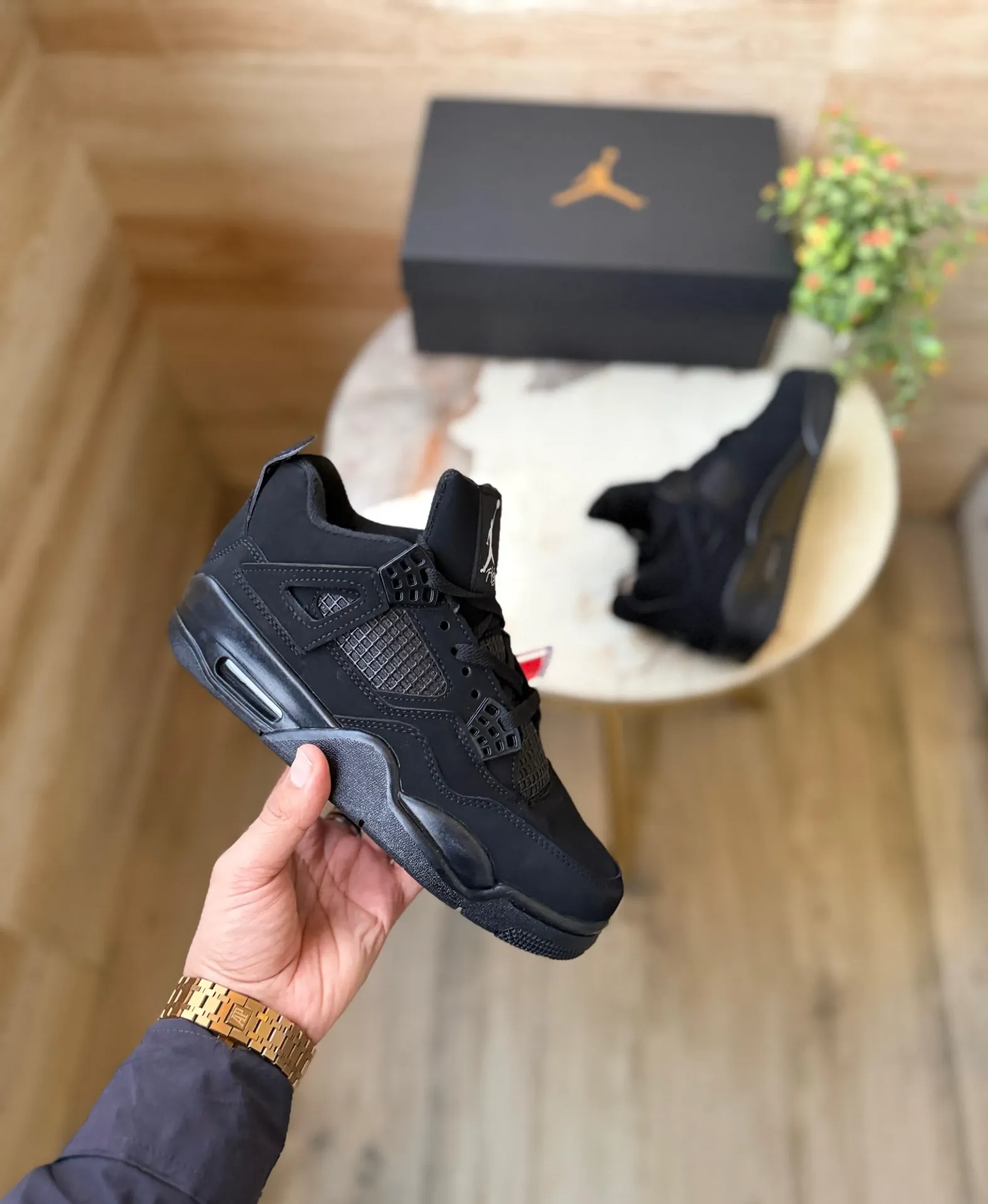 Air Jordans Retro 4 black cat (37)